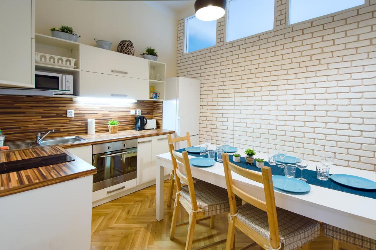 City Center Apartment Legerova Prague Exterior photo