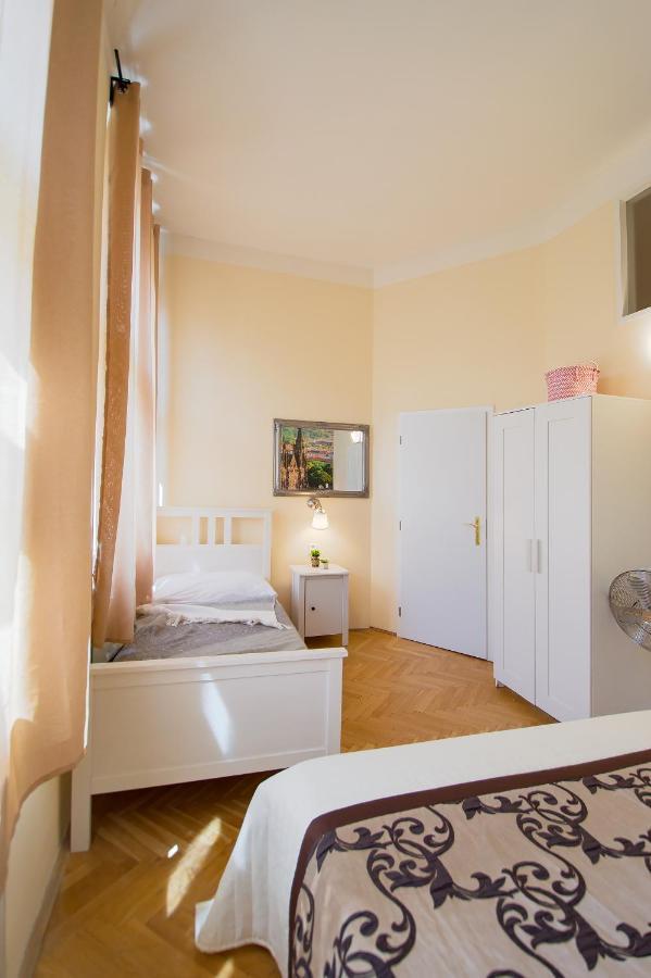 City Center Apartment Legerova Prague Exterior photo